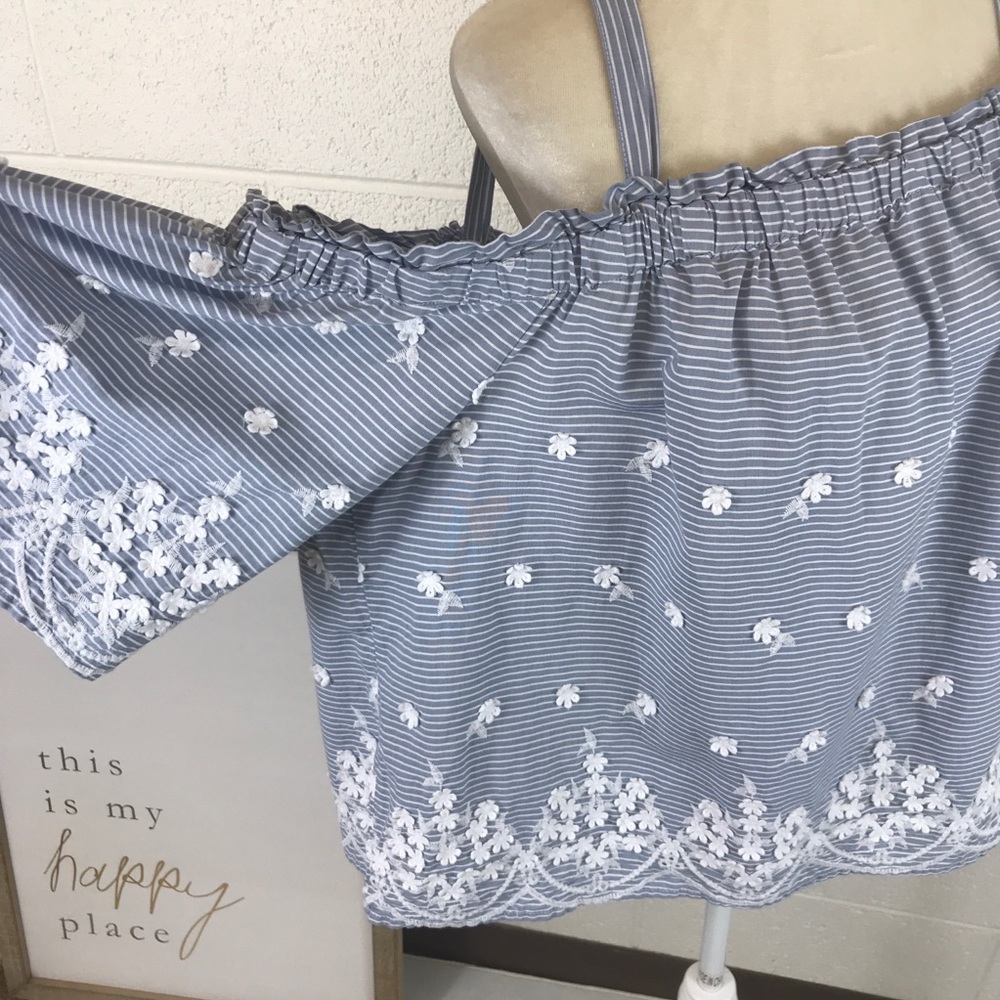 a new day cold shoulder top 2X eyelet lace stripes - Picture 2 of 7